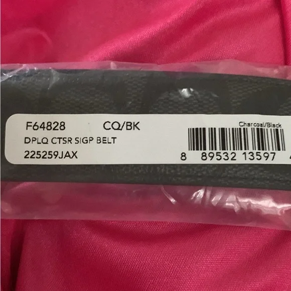 COACH Heritage Signature leather Reversible Black / Gray Belt 42 mm